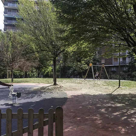 Piazza De Angeli - Rentclass Betly Apartamento Milão